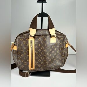 Authentic Louis Vuitton Brown Bosphore Tote Monogram Canvas Messenger Bag